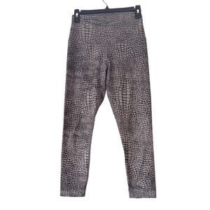 3/$20 Evolution and Creation Cropped Gray Leggings